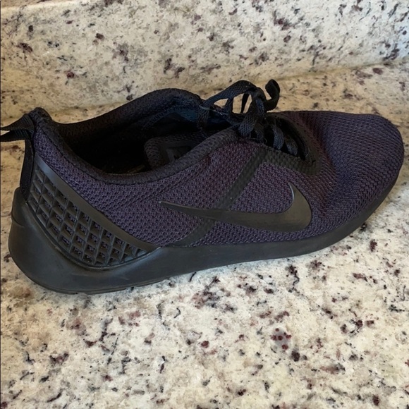 Preowned Nike Navy Blue size 10 sneaker - Picture 6 of 8